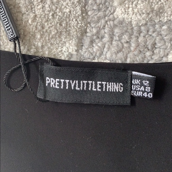 PrettyLittleThing Wrap Top - Picture 2 of 2